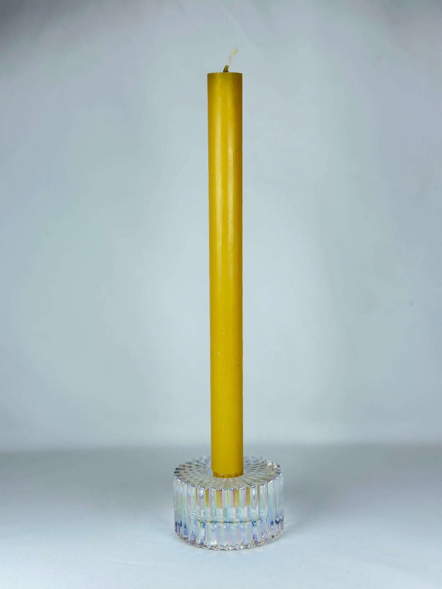 Vela de Candelabro Lisa Amarilla Claro