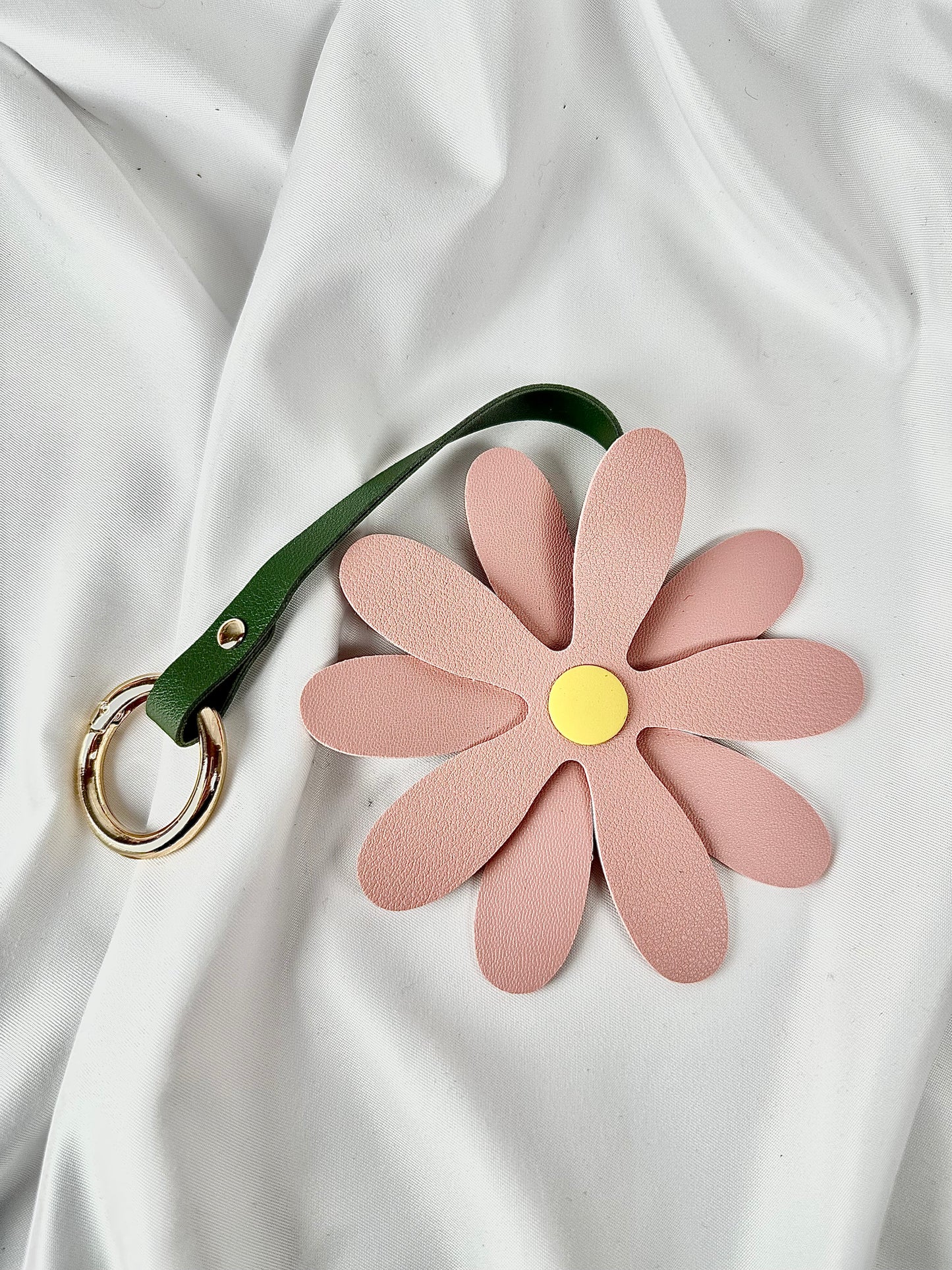 Llavero Charm Margarita Grande Rosa