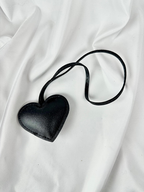 Llavero Charm Corazón Negro