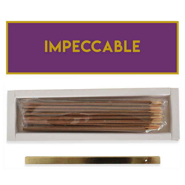 Caja Incienso Morada Aroma Bayas con Frase "Impeccable" + Soporte