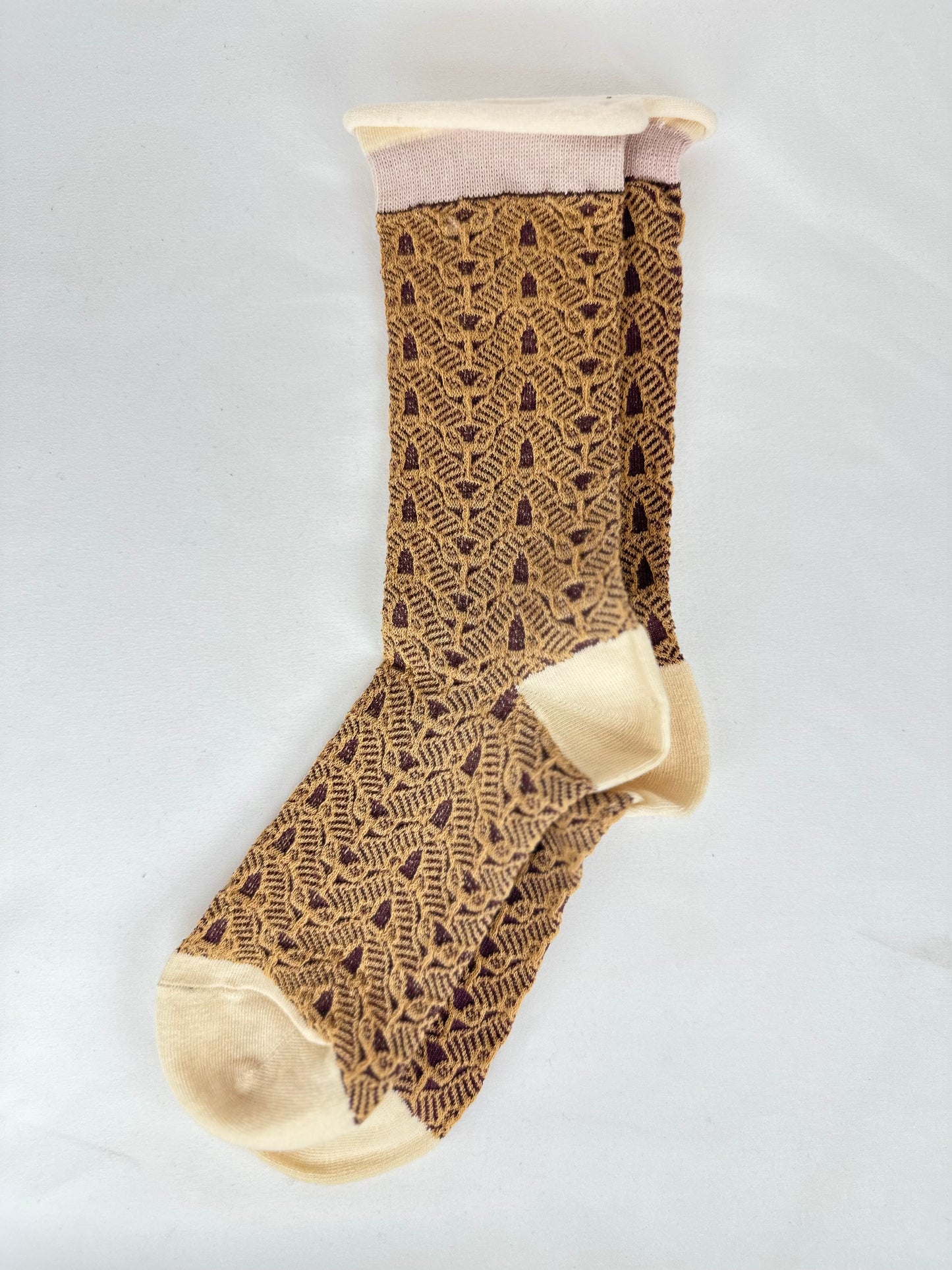 Calcetines Mujer Camel con Bordados