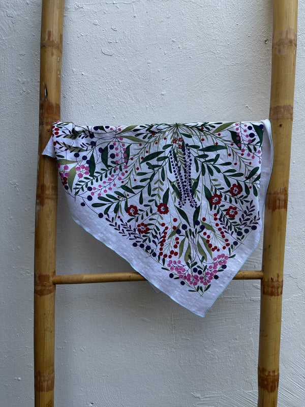 Pañuelo Algodón Flores Fondo Blanco Borde Turquesa