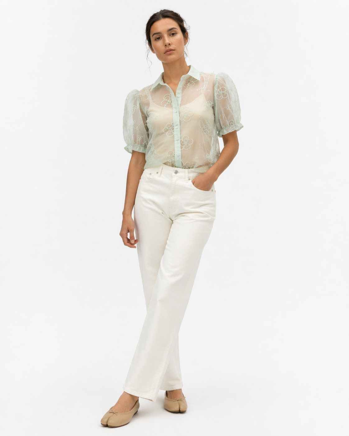 Blusa Verde Agua Claro Transparente con Flores Caladas Manga Abullonada