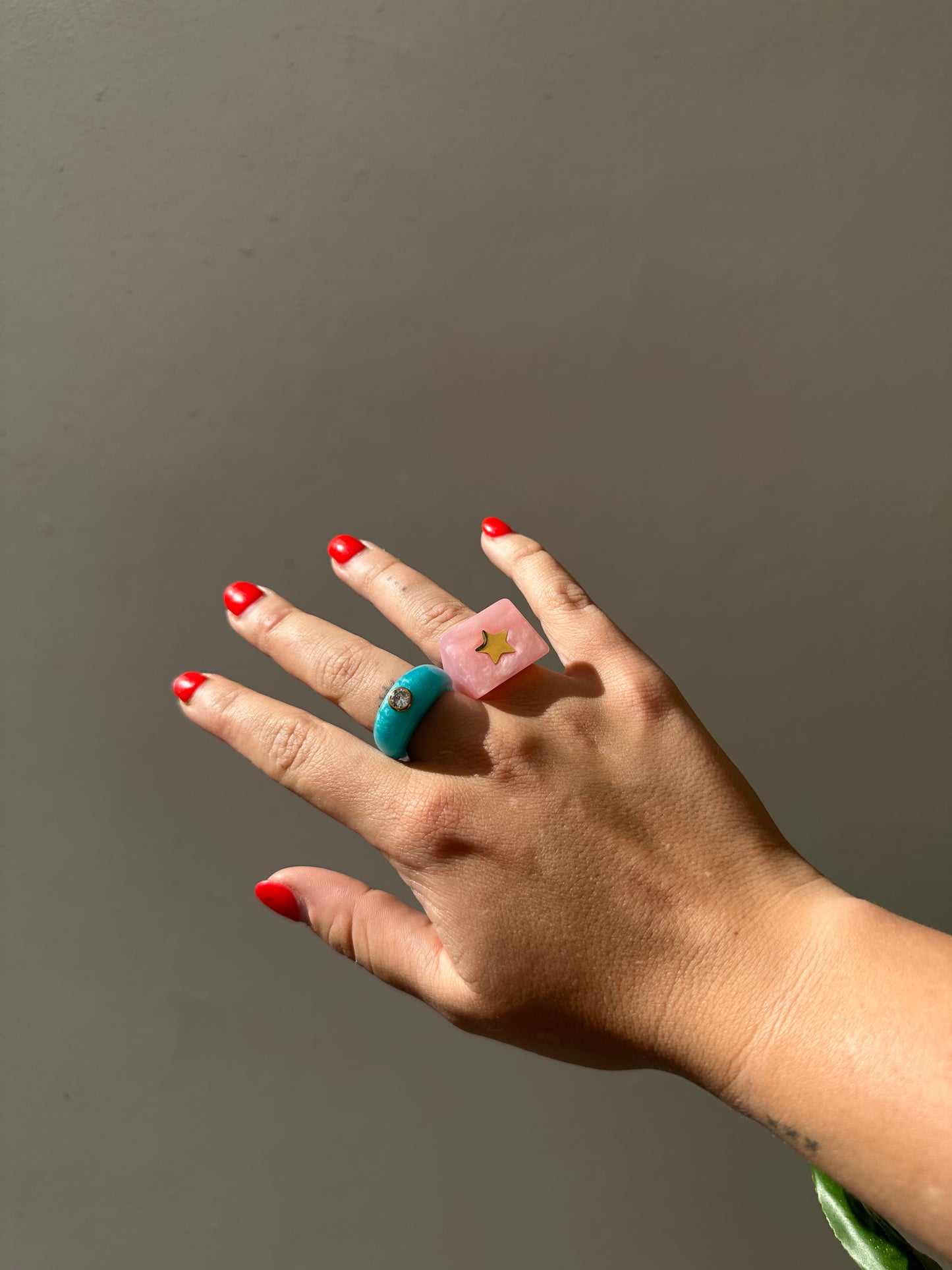 Anillo Resina Fancy Rosa Claro Nacarado Estrella