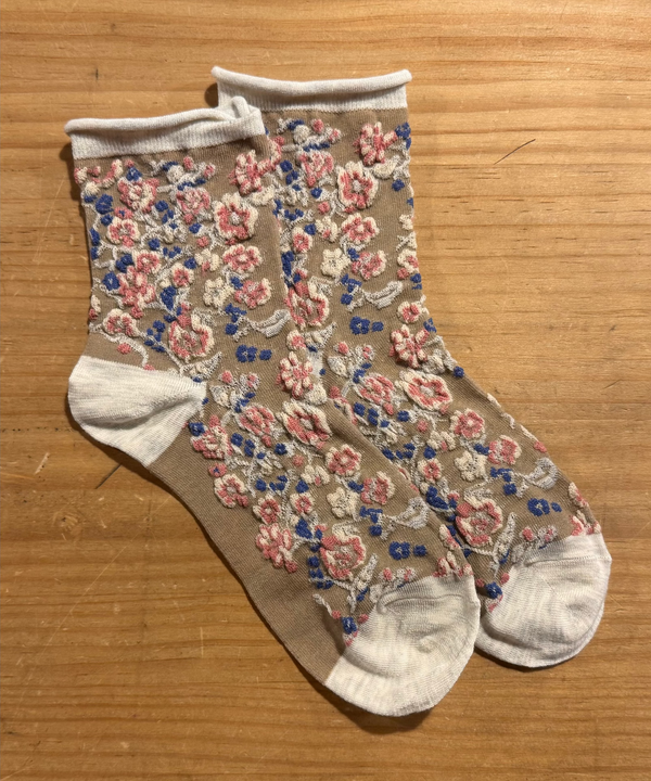 Calcetines Mujer Flores Fruncidas Beige