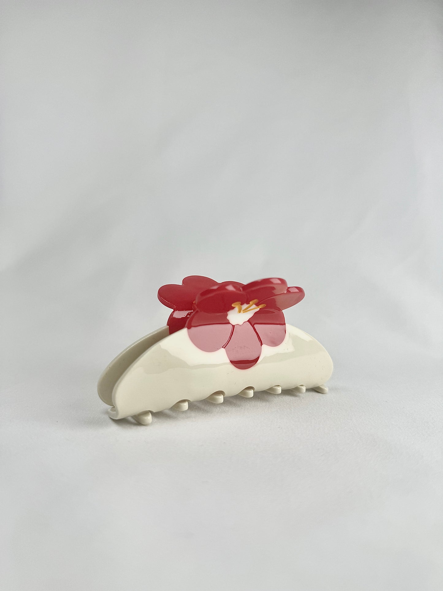 Pinza de Pelo Crema Flor Roja