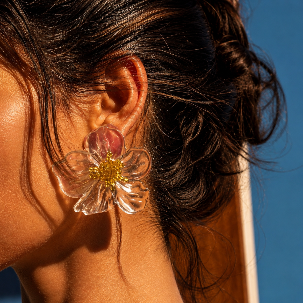 Pendientes Flor Transparente Con Estambres Amarillos