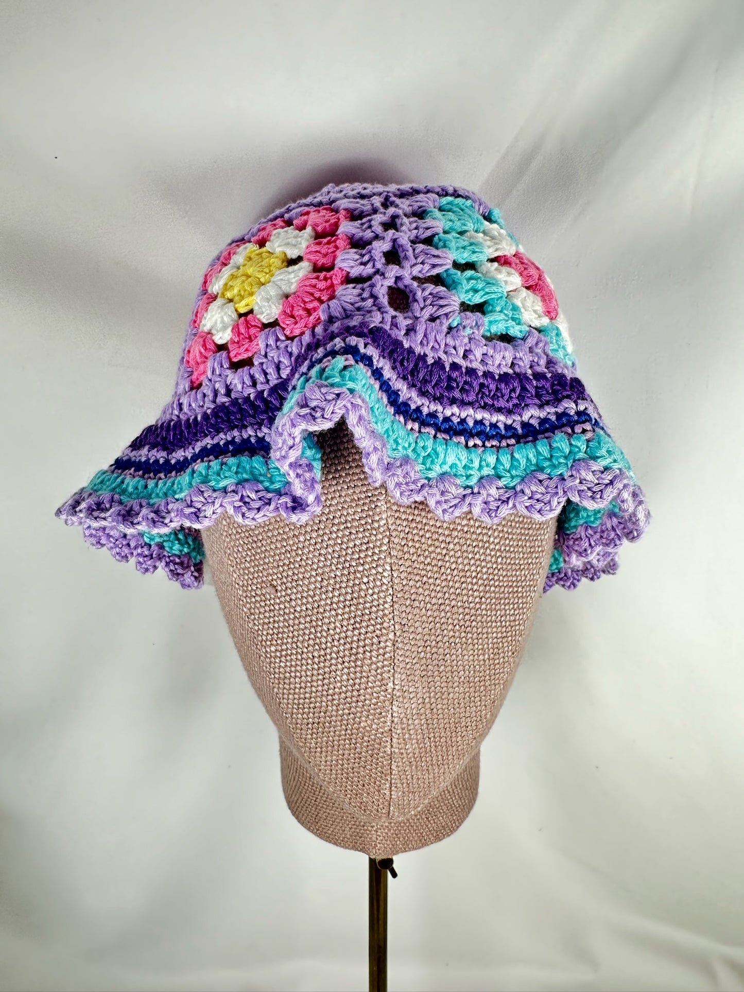 Sombrero Ganchillo Morado