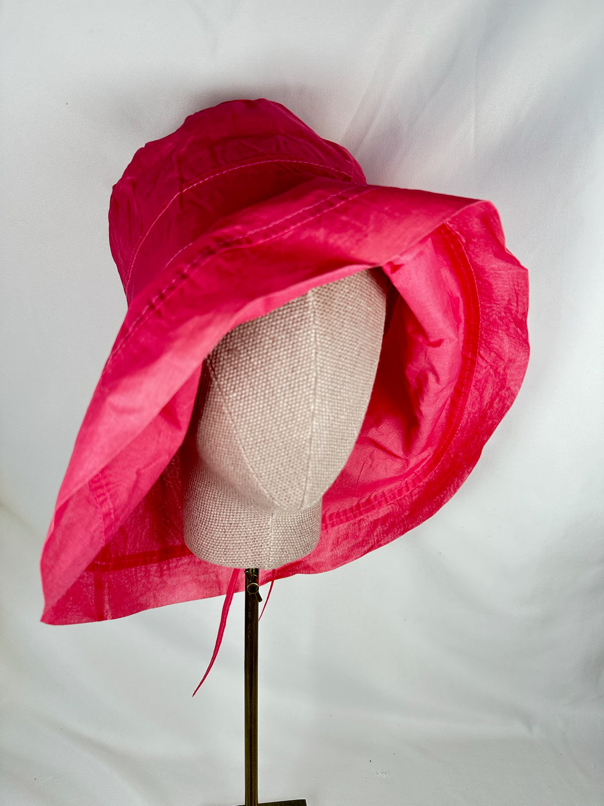 Sombrero Lino Ala Larga Coral