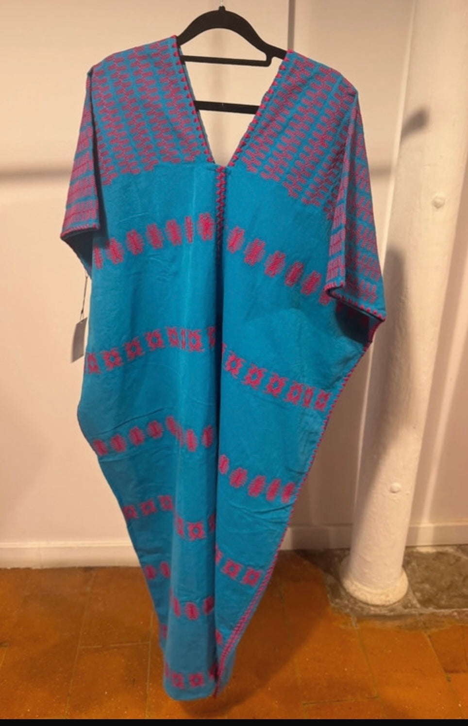 Huipil Largo Turquesa Oscuro con Fucsia