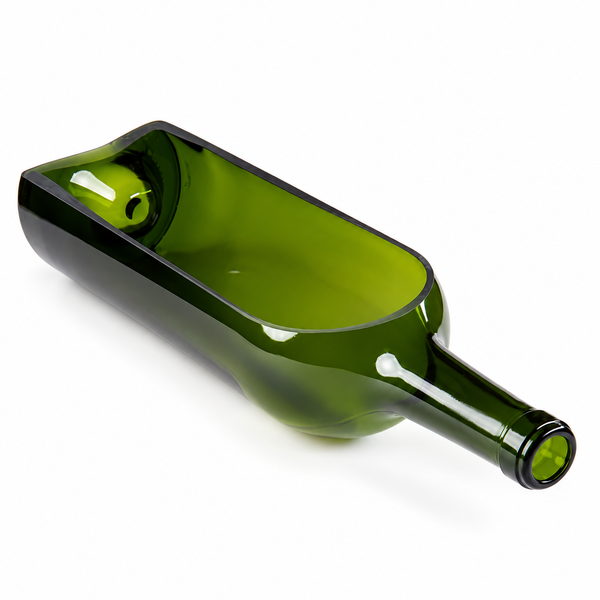 Bandeja de botella reciclada verde grande — foto de estudio sobre fondo blanco
