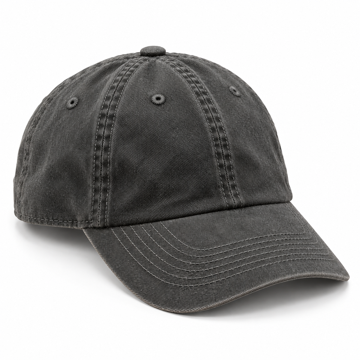 Gorra gris oscuro sobre fondo blanco, fotografía de estudio