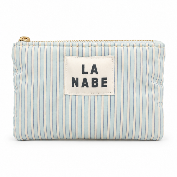 Monedero Rayas Camisa Azul y Blanca Acolchado — foto de estudio