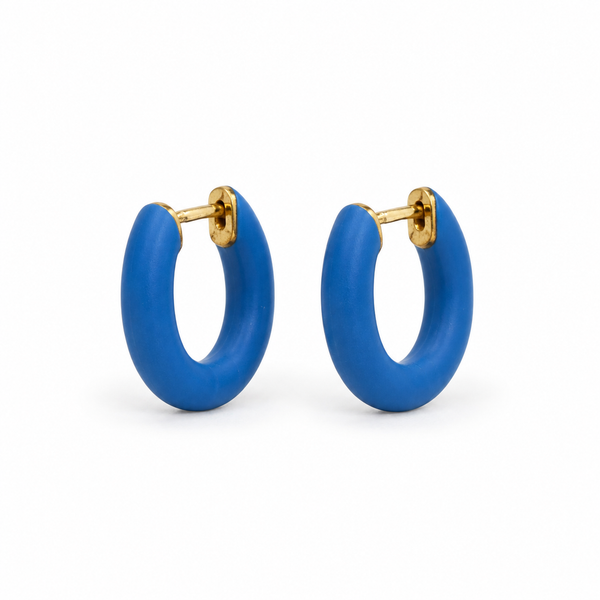 Mini Pendientes Aro Aritos Azul Azur Mate — par sobre fondo blanco