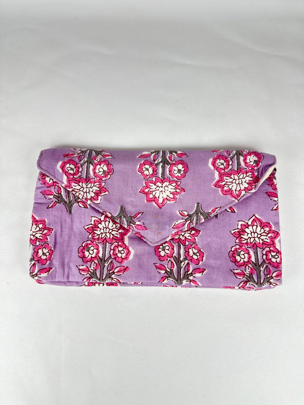 Cartera Monedero Tela India Fondo Morado Flores Rosas Cierre Clip