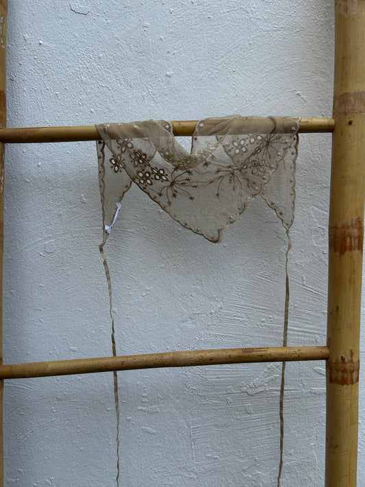 Pañuelo Bandana Camel Calado Borde Ondas