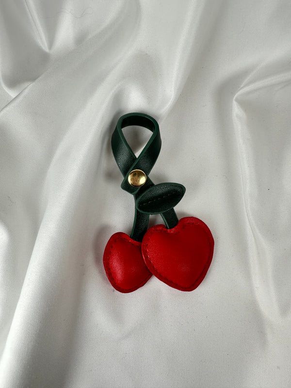 Llavero Charm Doble Cereza Rojo Forma Corazón