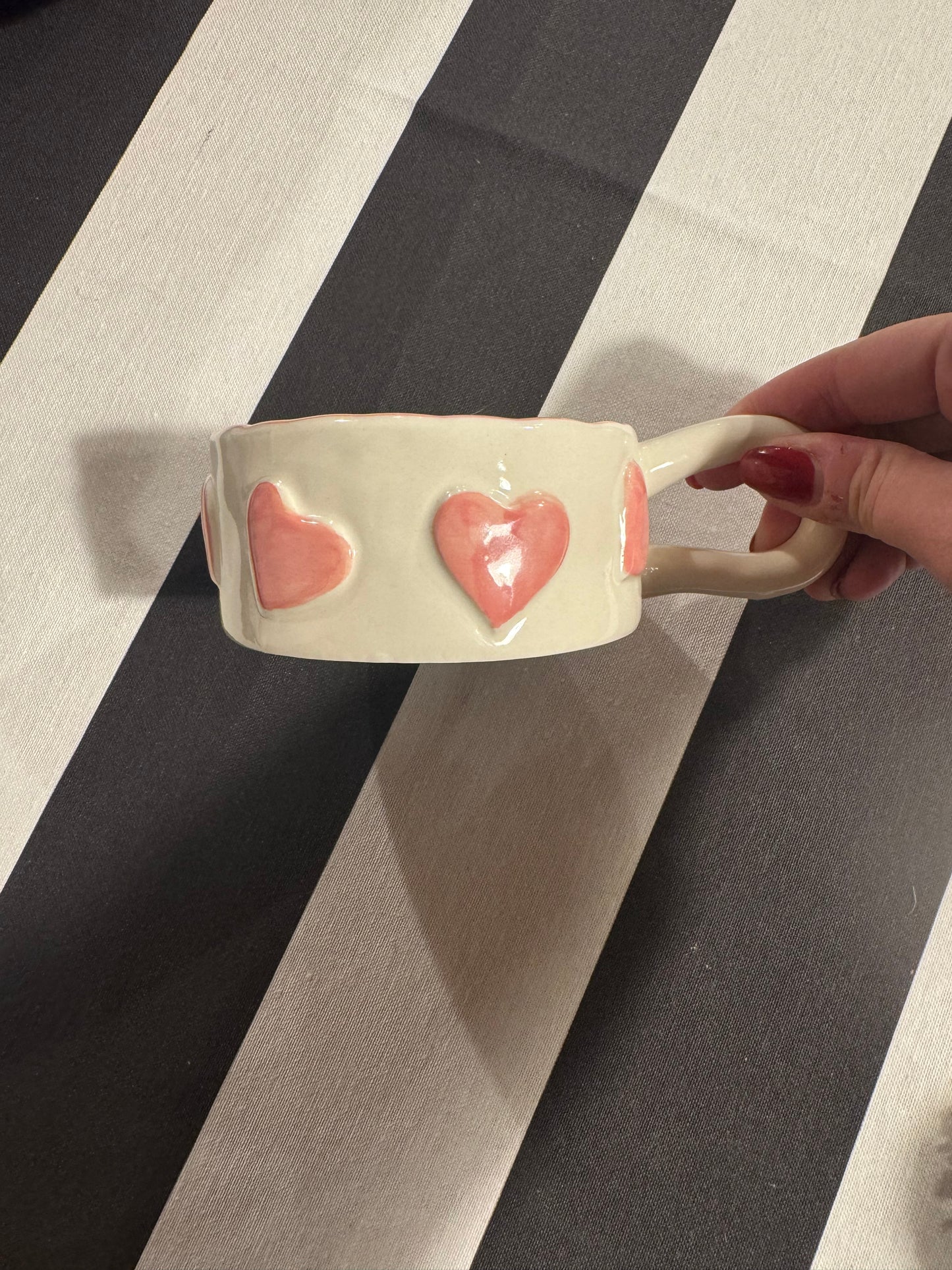 Taza Blanco Corazones Rosas