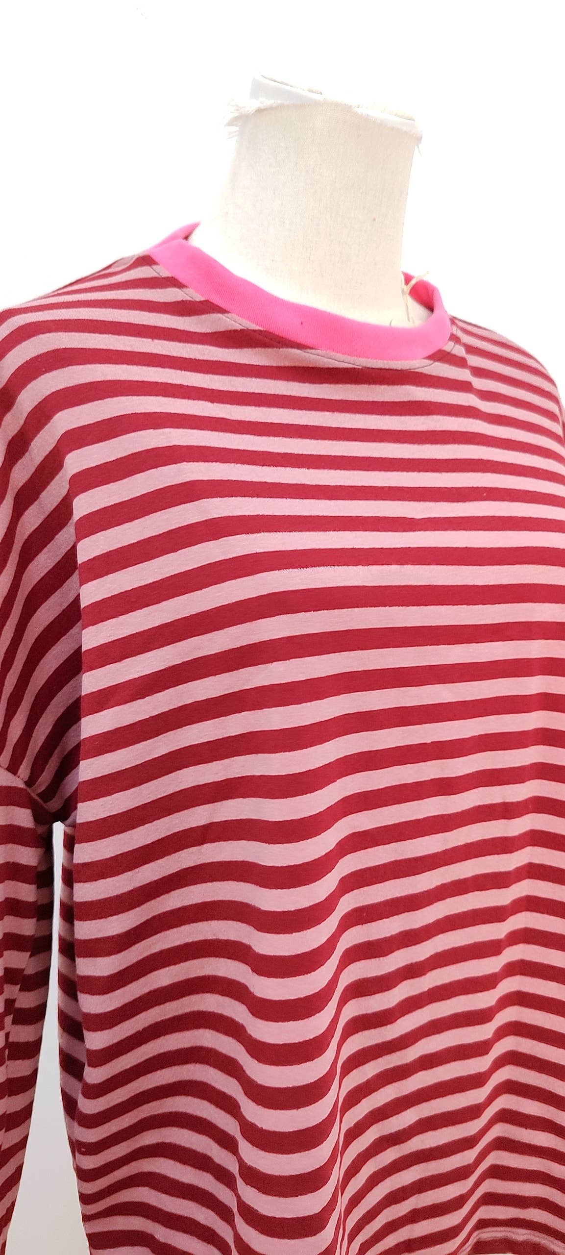 Camiseta de manga larga burdeos y violeta