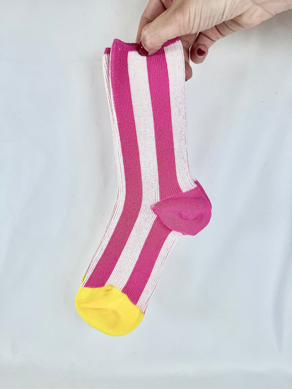 Calcetines Mujer Rayas Fucsia y Rosa Puntera Amarilla