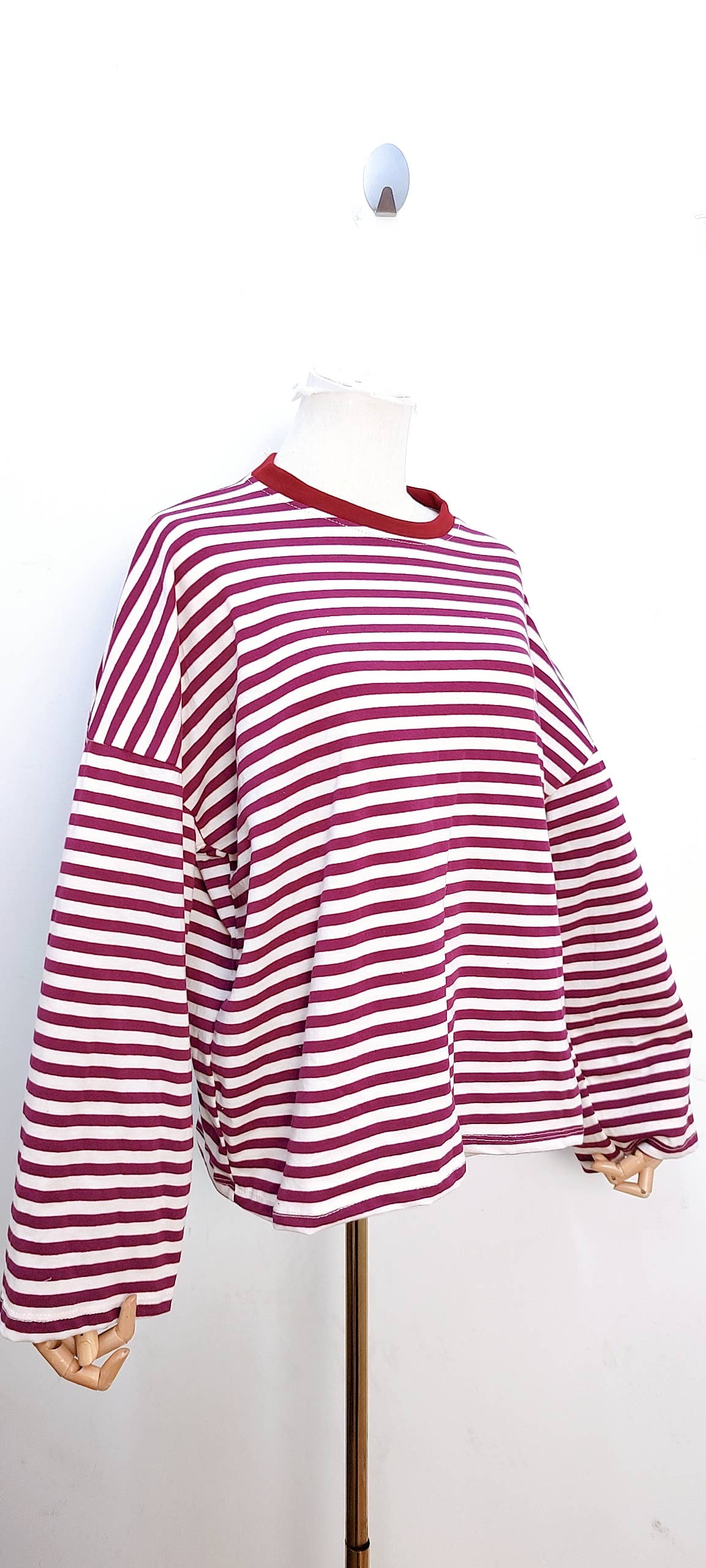 Camiseta de manga larga burdeos y violeta