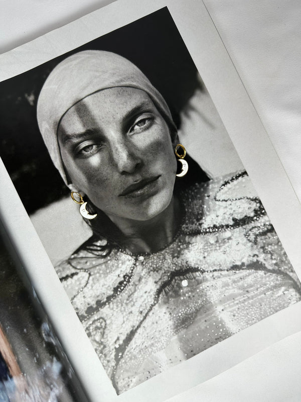 Mini Pendientes Luna Blanca