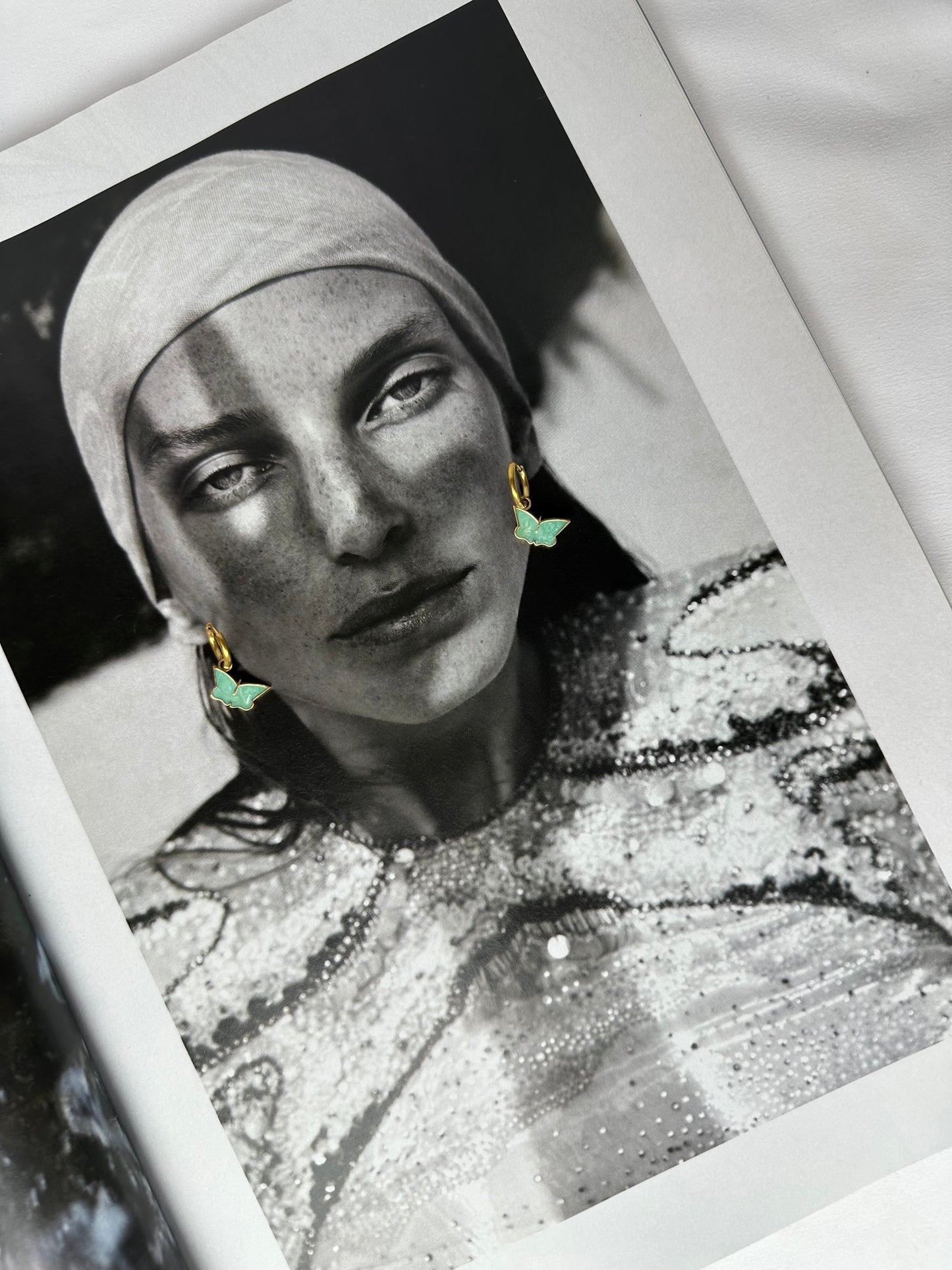 Mini Pendientes Mariposa Verde Nacarada