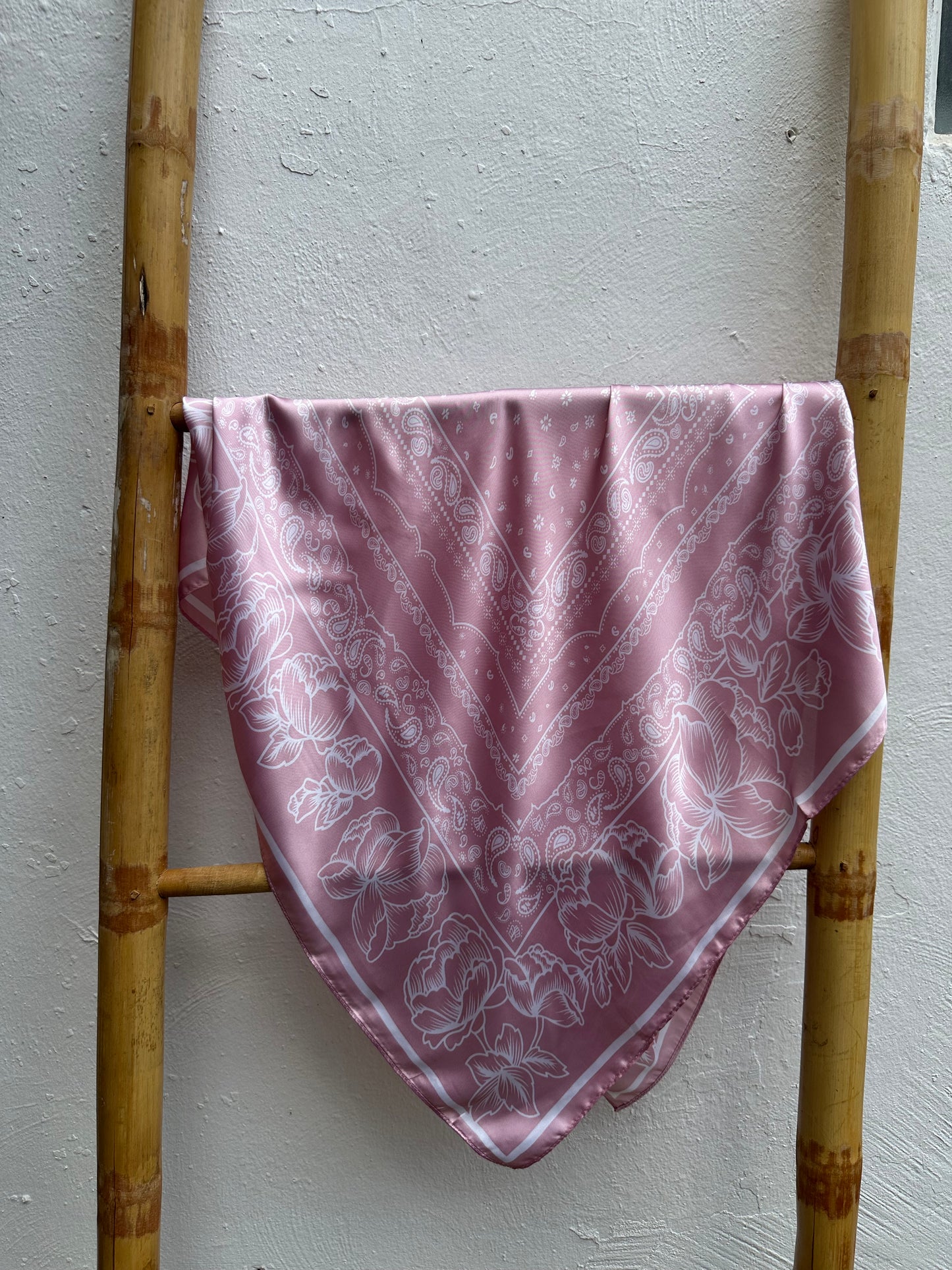 Pañuelo Imitación Bandana Rosa