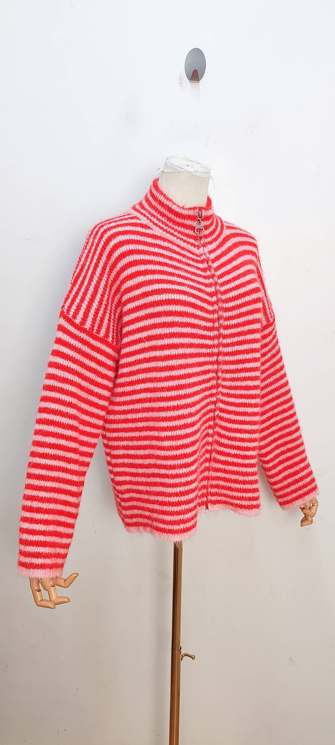 Jersey de rayas con cremallera rosa y chocolate