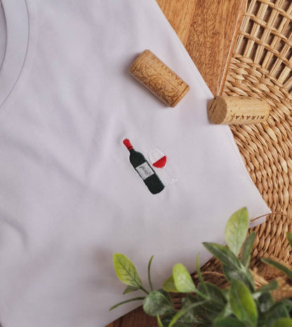 White T-shirt Wine Embroidery
