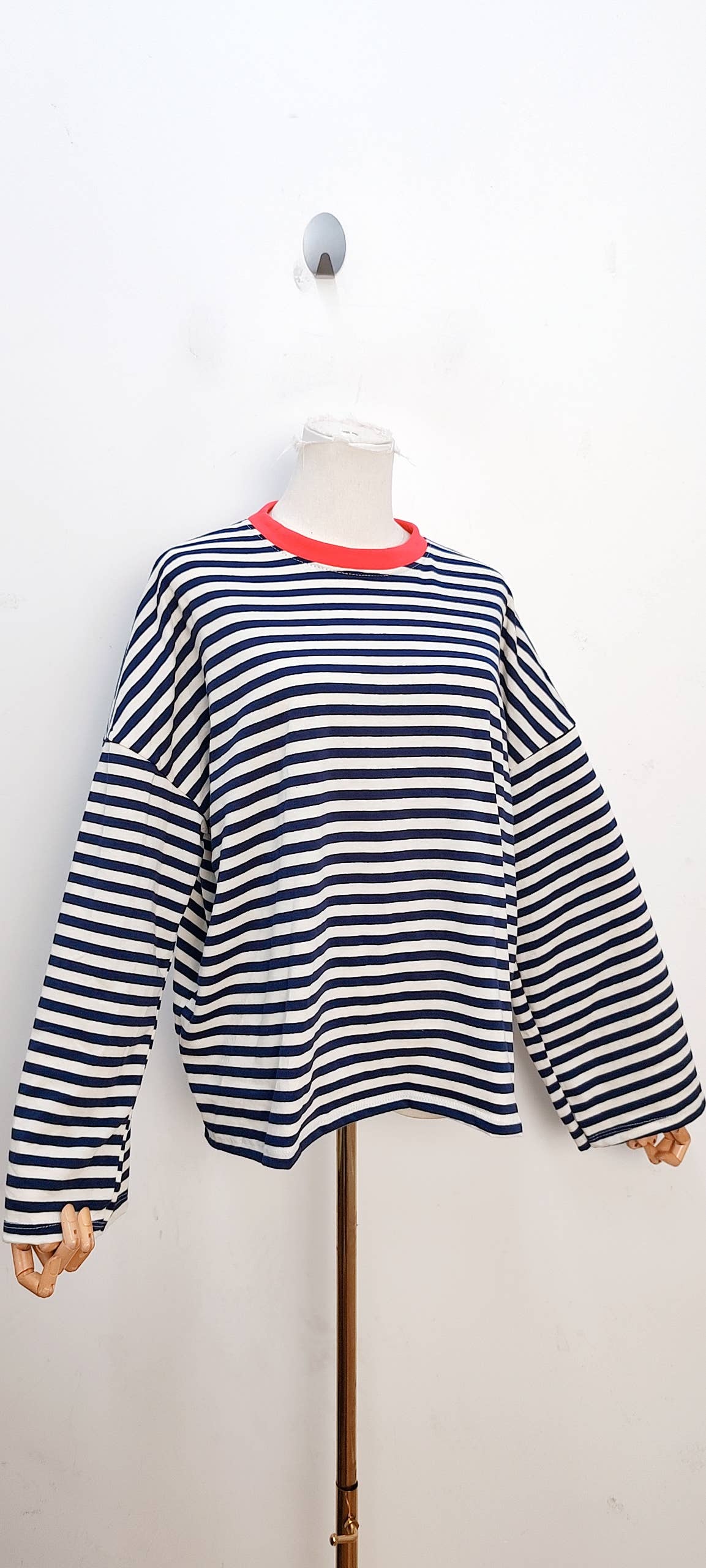 Camiseta de manga larga burdeos y violeta