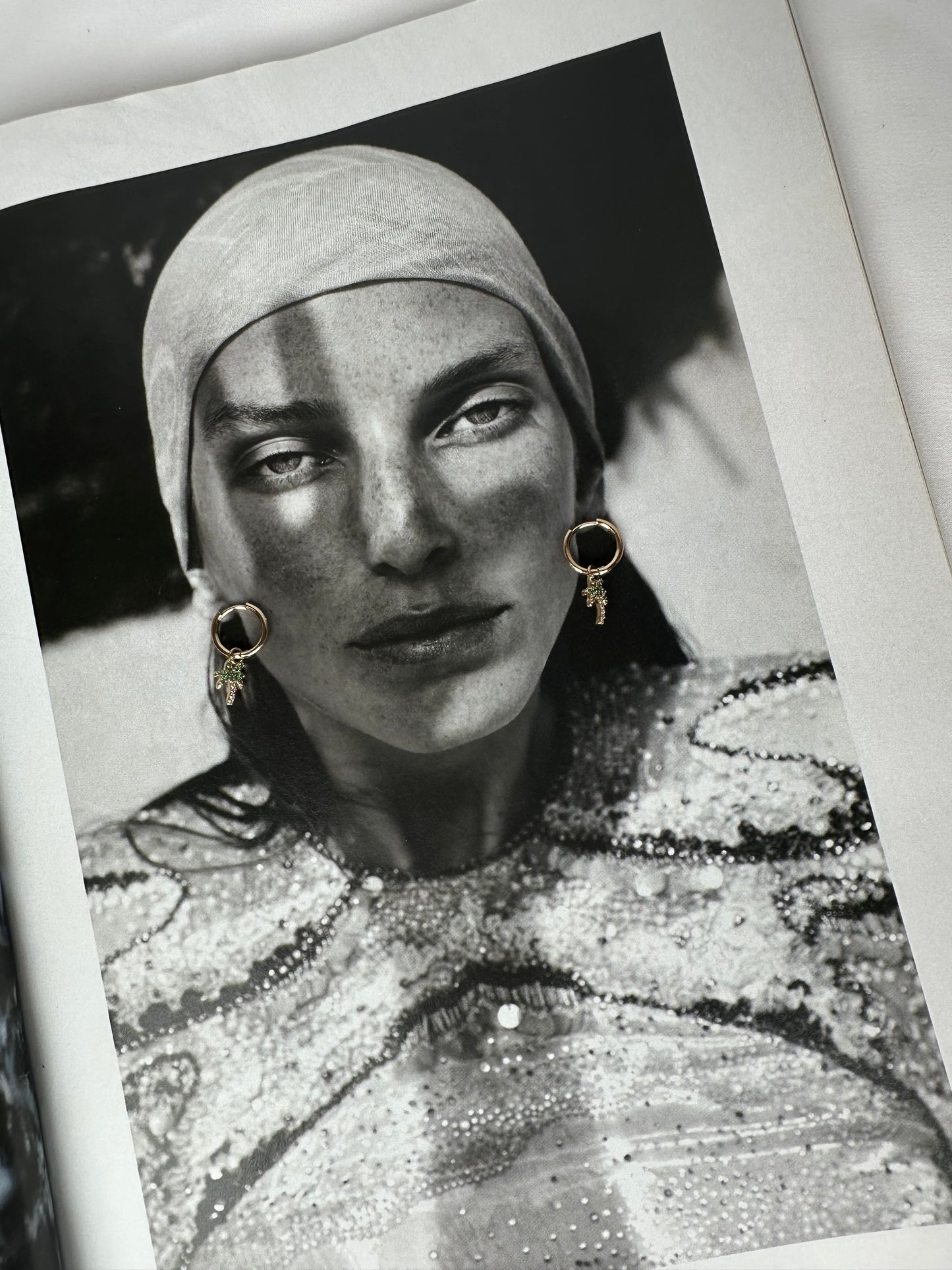 Mini Pendientes Aro Palmera Esmalte