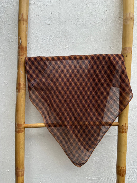 Pañuelo Lino Cuadros Marrones