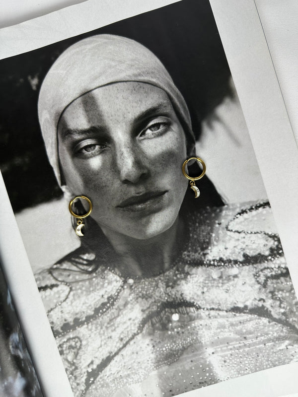 Mini Pendientes Aro Luna Blanca con Brillante