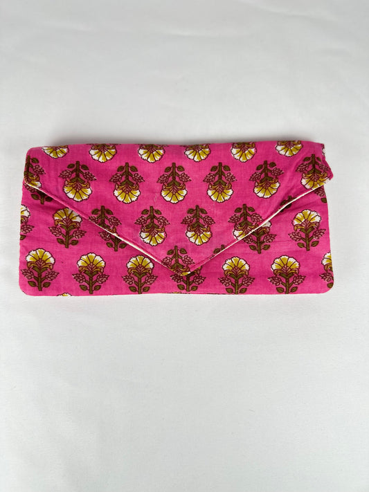 Cartera Monedero Tela India Morado Fondo Fucsia Flores Amarillas con Cierre Clip