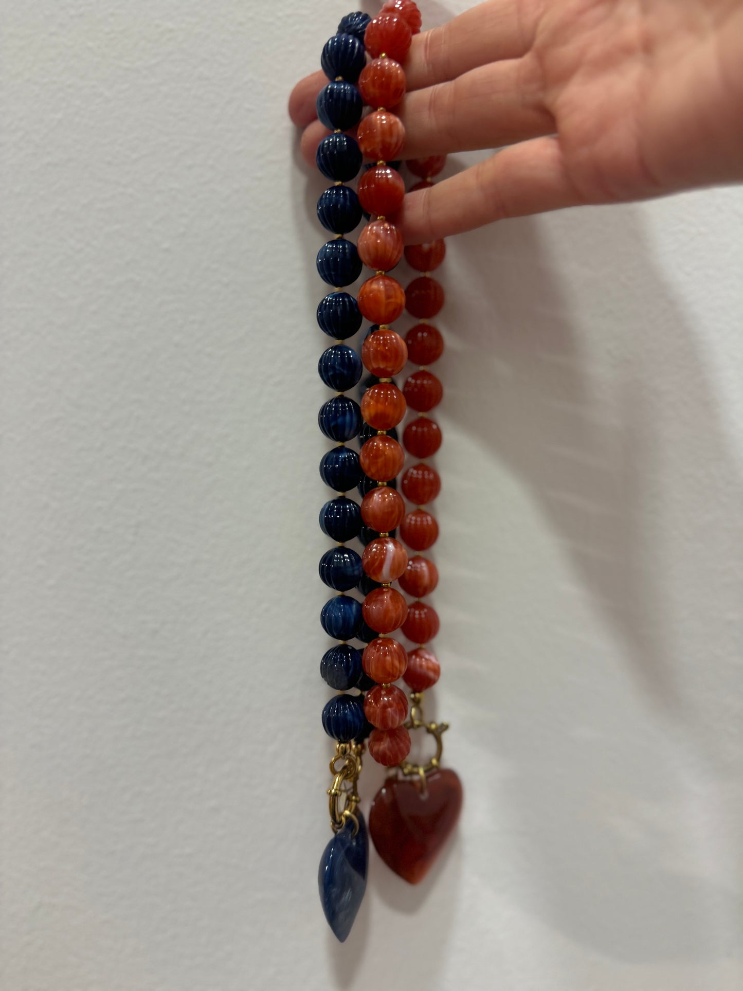 Collar Bolas Azul con Corazón