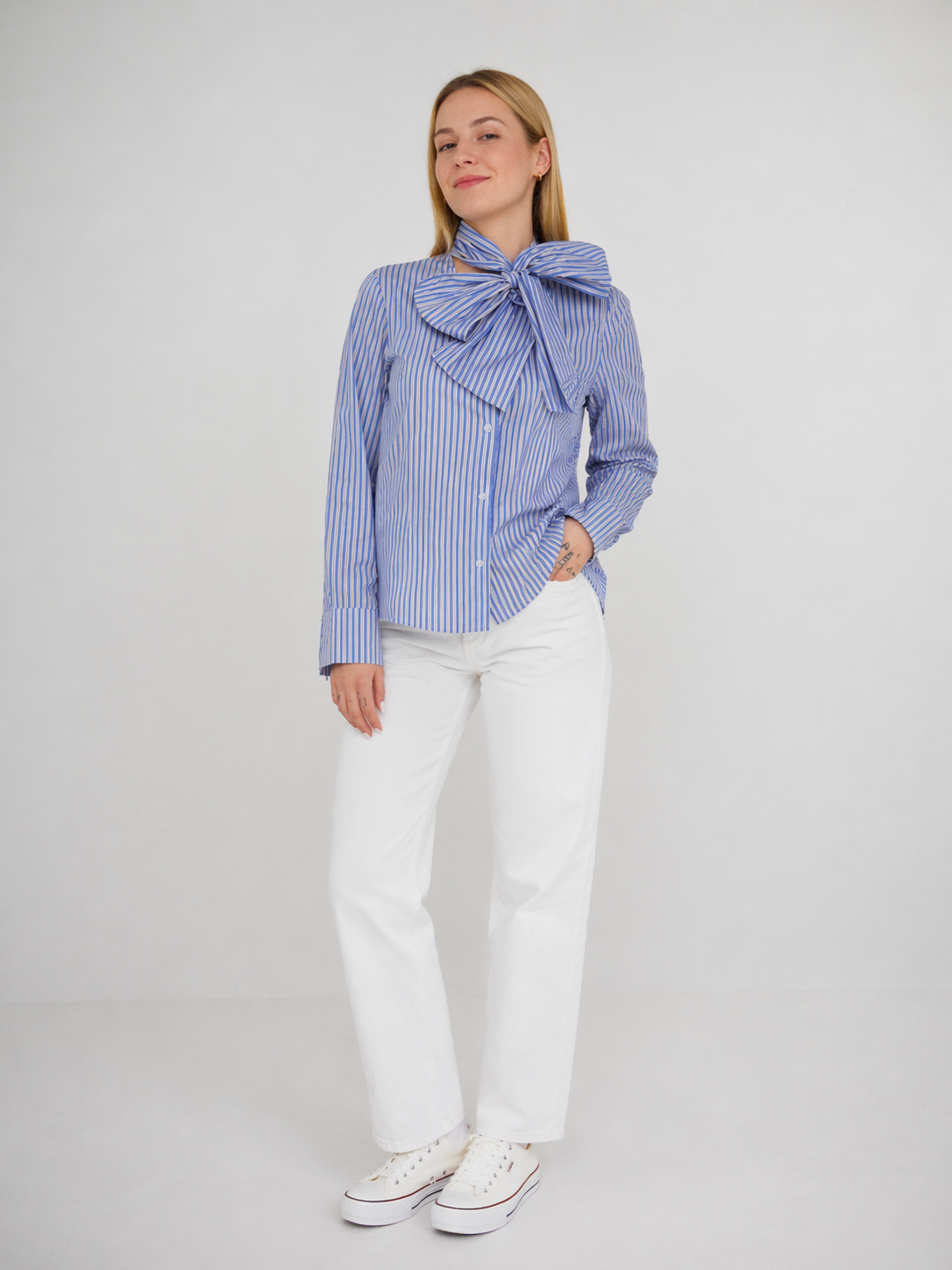 Camisa Azul Claro Raya Blancas con Lazada