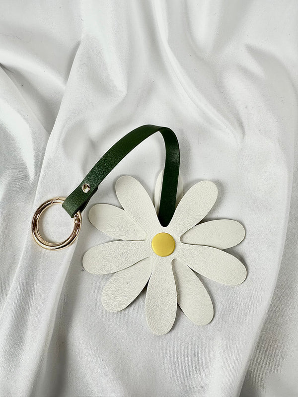 Llavero Charm Margarita Grande Blanca