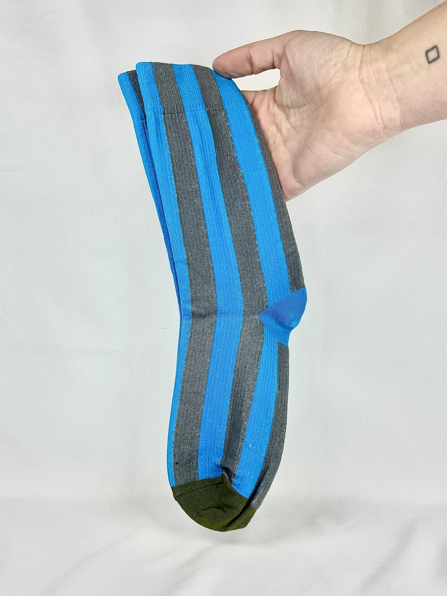 Calcetines Mujer Rayas Gris y Azul Turquesa Puntera Verde Caqui