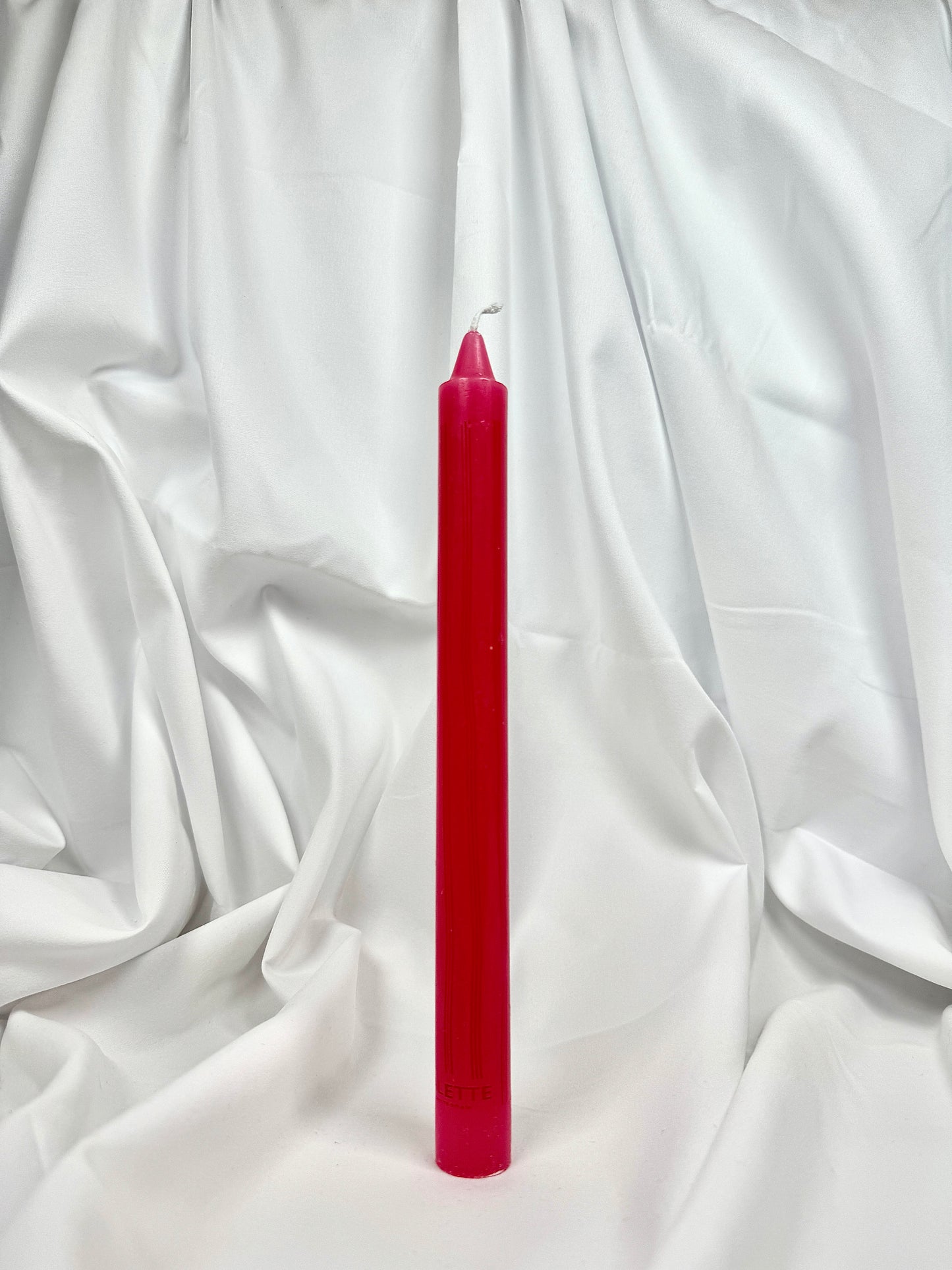 Vela de Candelabro Roja Rayas Verticales Fucsia