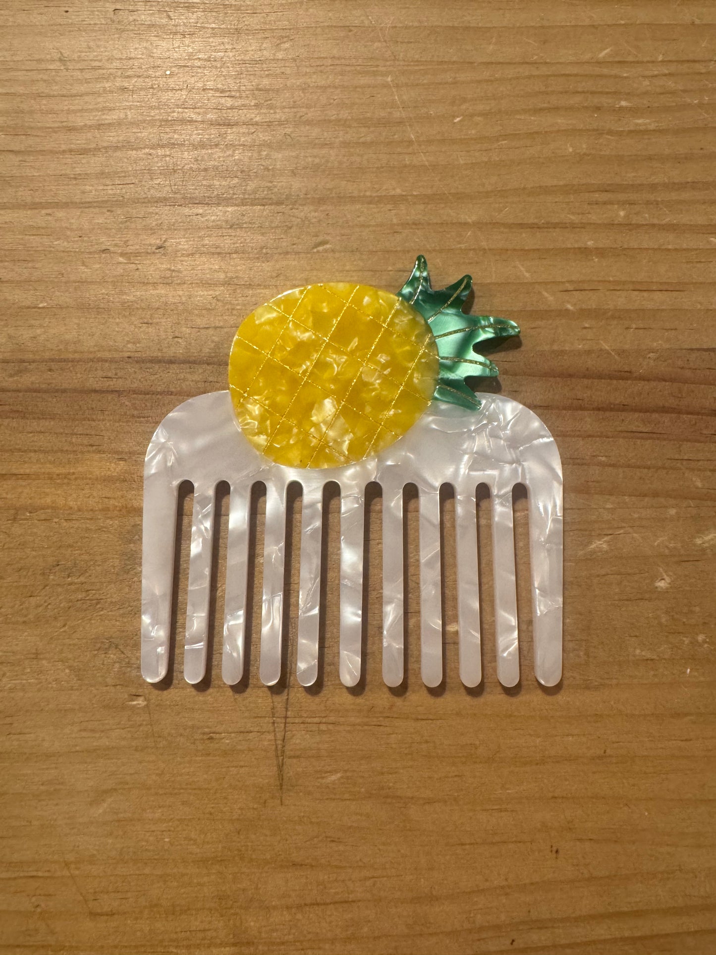 Peine Blanco con Piña