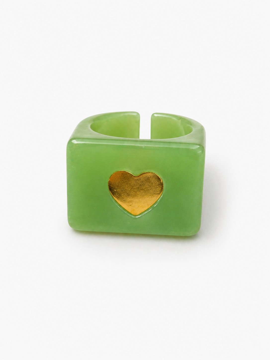 Anillo Resina Verde Claro Transparentoso con Corazón Dorado