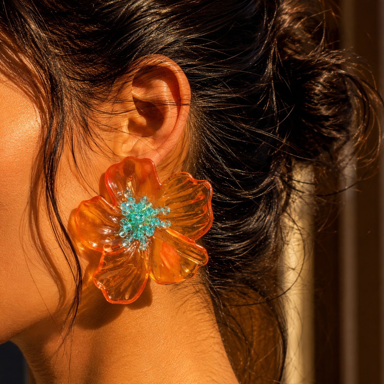 Pendientes Flor Transparentosa Naranja Con Estambres Azul