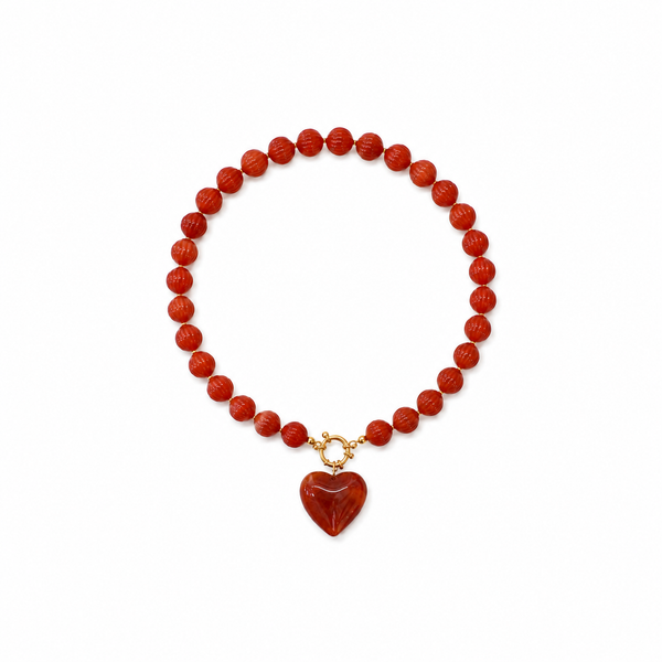 Collar Bolas Marrón con Corazón