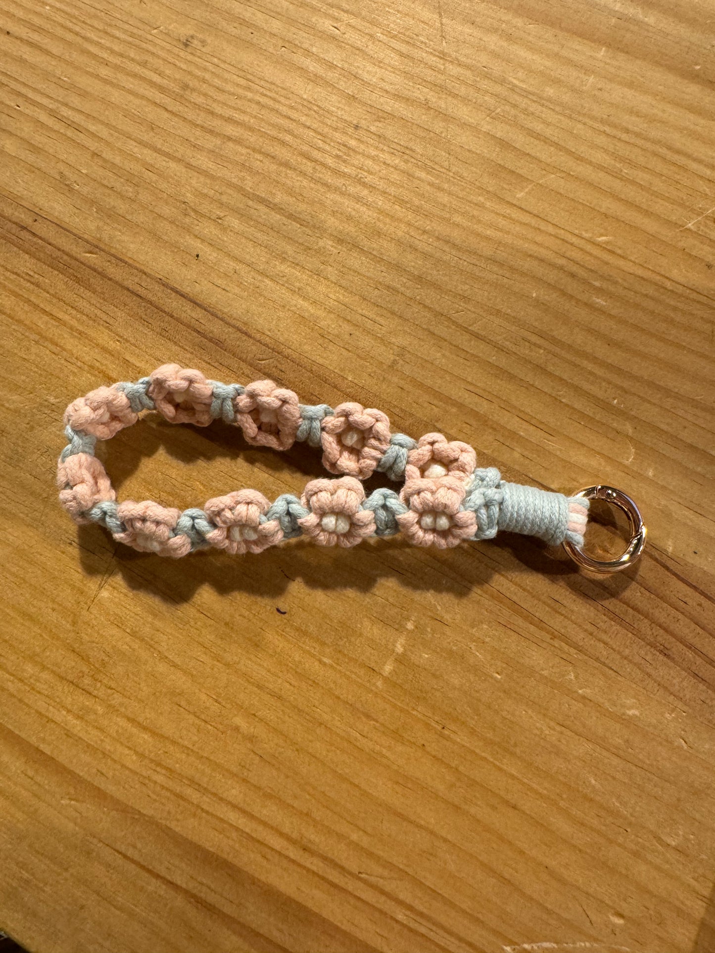 Llavero Flores Ganchillo Verde Menta Flores Rosas