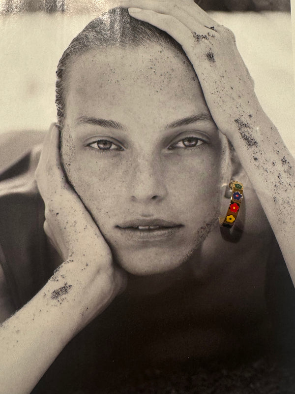 Pendientes Aro Dorado con Flores