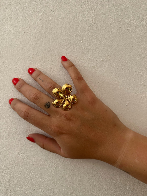Anillo Dorado Flor Grande