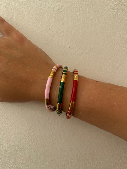 Brazalete Metal Dorado con Esmalte Rojo