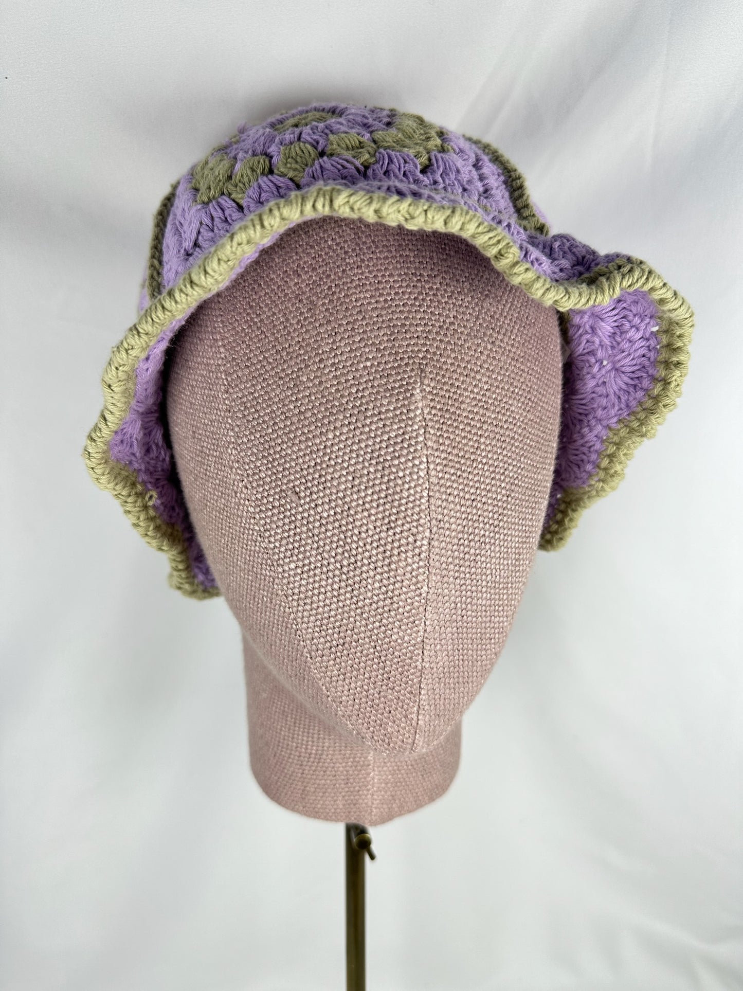 Sombrero Ganchillo Morado Verde