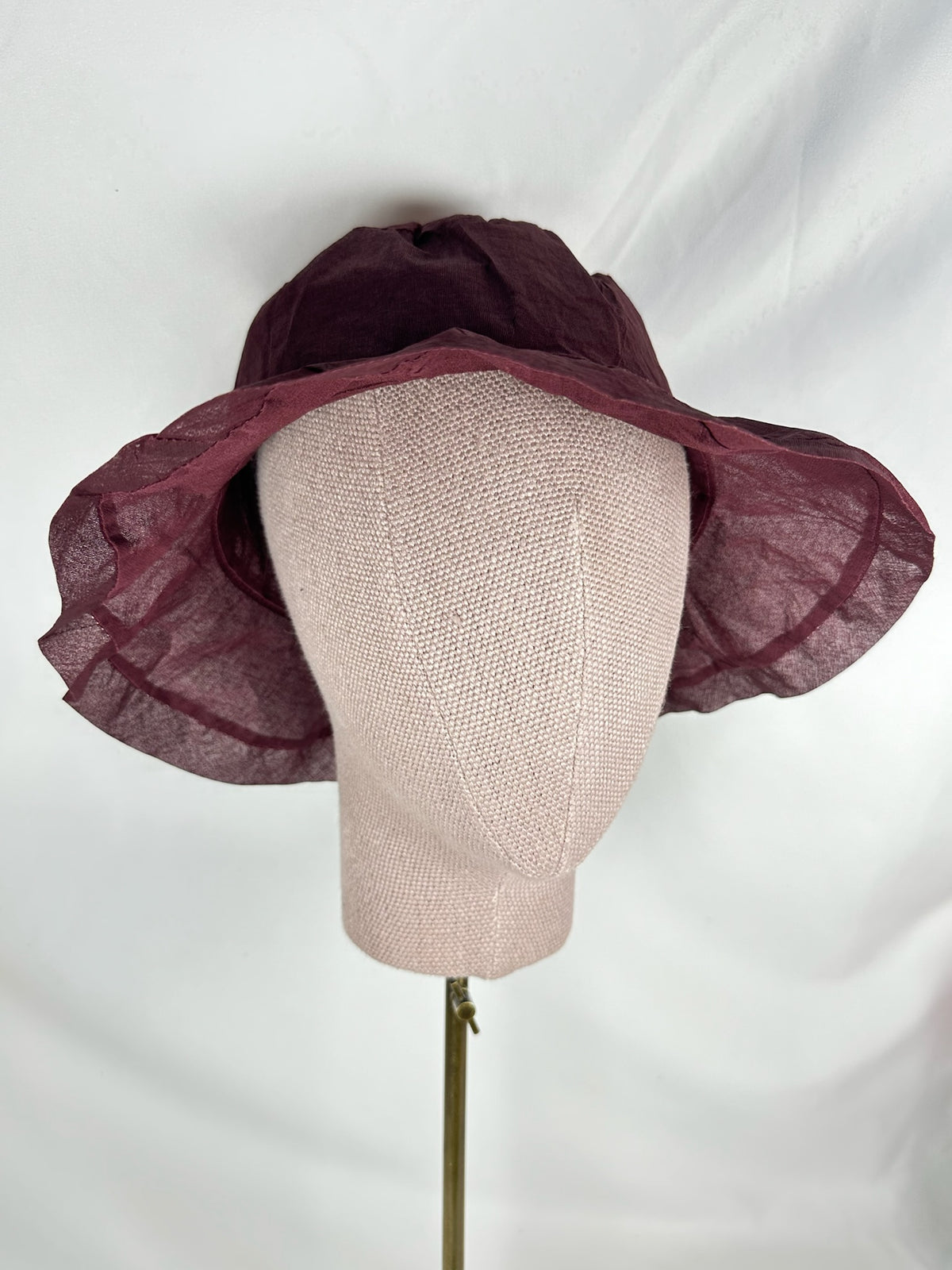 Sombrero Lino Ala Corta Granate